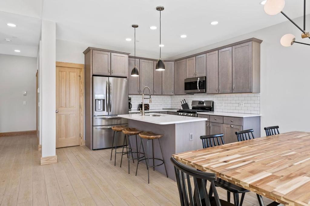 Gorgeous New Build Whiteface Club Resort เลคแพลซิด ภายนอก รูปภาพ