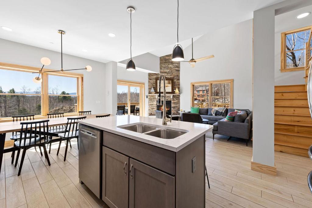 Gorgeous New Build Whiteface Club Resort เลคแพลซิด ภายนอก รูปภาพ